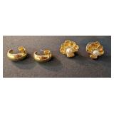 2 PR VTG GOLD TONE MONET EARRINGS, RHINESTONE