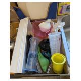 ASSTD KITCHEN PLASTICS, MEASURING CUPS, PAMPERED