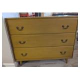 VTG 3-DRAWER WOOD DRESSER