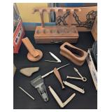 3 PC WOODEN HUMIDOR PIPE HOLDER SET & VTG CIGAR