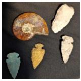 ASSTD ARROWHEADS, POLISHED AMMONITE