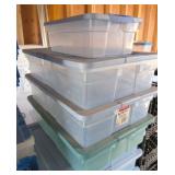 4 PC RUBBERMAID PLASTIC CONTAINERS #10