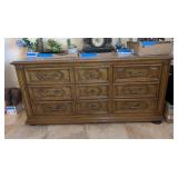 VTG THOMASVILLE 9-DRAWER DRESSER