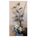 2PC FLORAL, DRIED DECOR & VASES