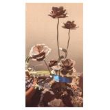 METAL ROSES FLOWER BED DECOR