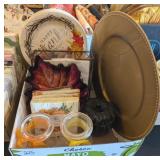 ASSTD THANKSGIVING PAPER PLATES, NAPKINS, PUMPKIN