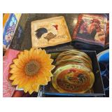 ASSTD PLATES, PLATTERS & TABLE RUNNER