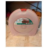 LARGE PLASTIC WREATH KEEPER