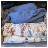 KING SZ FLORAL PRINT SHEETS & BLUE BLANKET