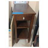 2-SHELF END TABLE W/DRAWER