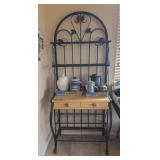 METAL & WOOD BAKERS RACK