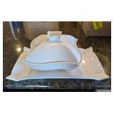 2PC SERVING PLATTER & LIDDED TUREEN