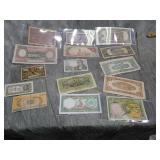 Vintage & Older Foreign Currency