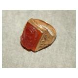10K Gold Ring with intaglio 6.2 grams total sz 6.5