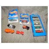 Group of Hotwheels toys