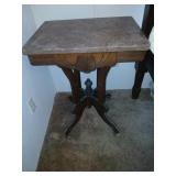 Victorian marbletop parlor table 24' x 17 x 32