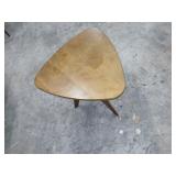 Mid-century Danish style end table 20' x 21'