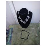 2 necklaces 1 glass beads the other verdom black