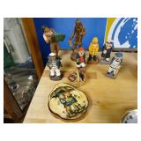 9 pieces, mostly wood.