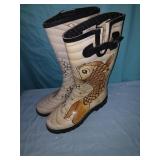Chooka sz8 rain boots with fish