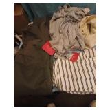 Isabel maternity clothes new 3 pieces.