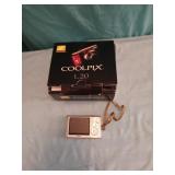 Nikon cool pix L20 camera in box.