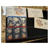 1992 US mint set in package.