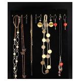ASSORTED COSTUME JEWELRY NECKLACE 7