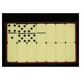 DOMINO SET \ BY CARDINAL JUMBO BLAK & WHITE