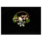 VINTAGE GOLD TONE ENAMEL FLORAL WREATH BROOCH