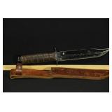 VINTAGE ERA USMC KABAR ATTRIBUTED TO CAMILLUS