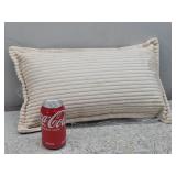 Accent Pillow 10x18in