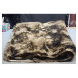 Synthetic Fuzzy Floor Rug 6x8.6ft