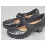 Size 6.5 Rockport Cobb Hill Collection Shoes