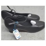 Size 9 Capezio Shoes