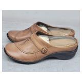 Size 7 Hush Puppies Womens Shoes