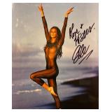 Supermodel Elle Macpherson signed photo