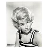 Shirley MacLaine photo