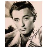 Robert Mitchum signed portrait photo