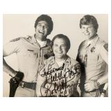 Chips Robert Pine signed photo
