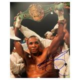 Boxing Champion Sugar Ray Leonard signed photo