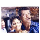 Die Another Day Halle Berry and Pierce Brosnan...