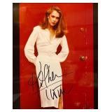 The war of The Roses Kathleen Turner signed photo