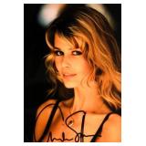 Super Model Claudia Schiffer signed portrait photo