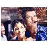 Die Another Day Halle Berry and Pierce Brosnan...