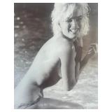Marilyn Monroe unsigned photo