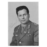 Soviet Cosmonaut Pavel Popovich signed postcard