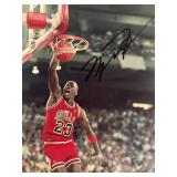 Chicago Bulls Michael Jordan facsimile signed...