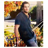 The Finder Geoff Stults signed photo