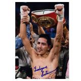Leo Santa Cruz Signed 8x12 Matte Photo